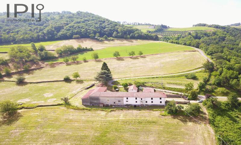 casale-con-terreno-a-roccaverano