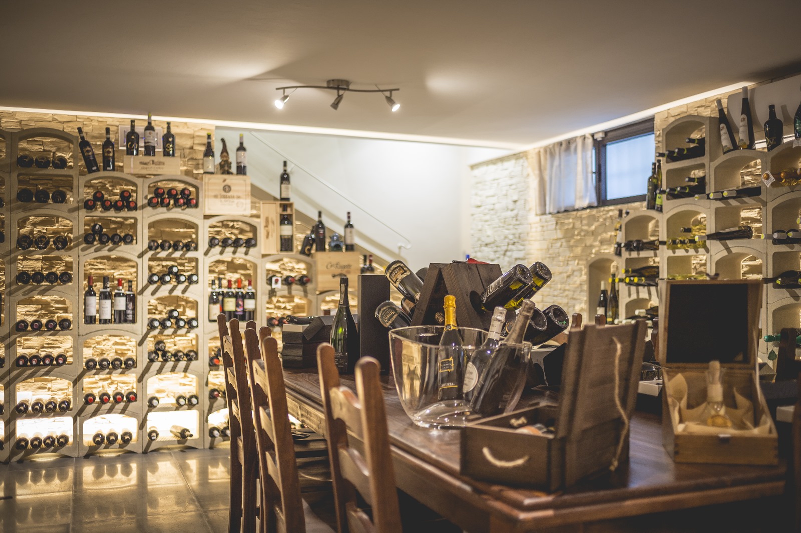 vendesi-wine-bistrot-come-nuovo-a-milano-marittima